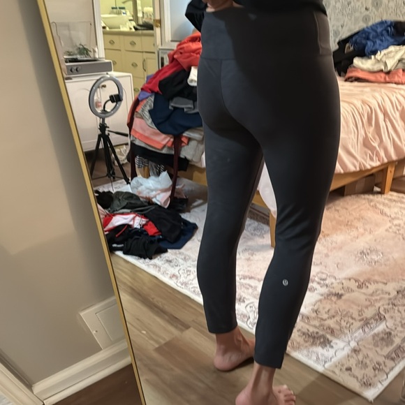 Lulu lemon heathered gray  Leggings - Picture 2 of 3